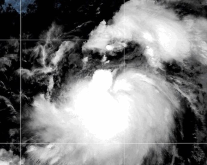 gil-weakens-to-tropical-storm,-not-expected-to-reach-land