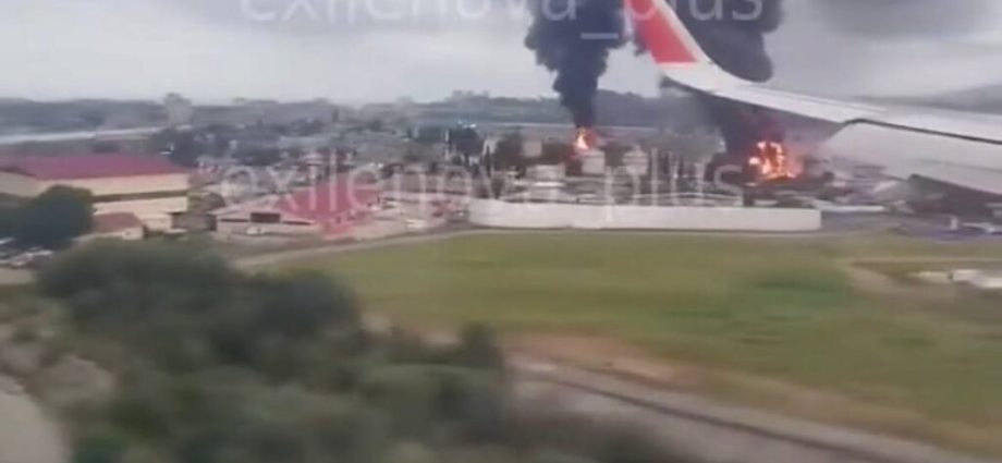 oil-sanctions-that-work:-ukrainian-drones-set-another-russian-oil-depot-ablaze-(video)