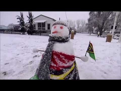 ‘never-seen-anything-like-this’:-australians-enjoy-rare-snowfall-|-reuters