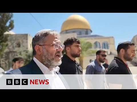 israeli-minister-sparks-anger-by-praying-at-sensitive-jerusalem-holy-site-|-bbc-news
