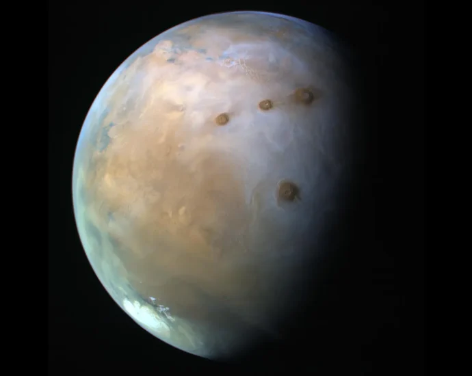 underground-life-on-mars?-cosmic-rays-could-make-it-possible