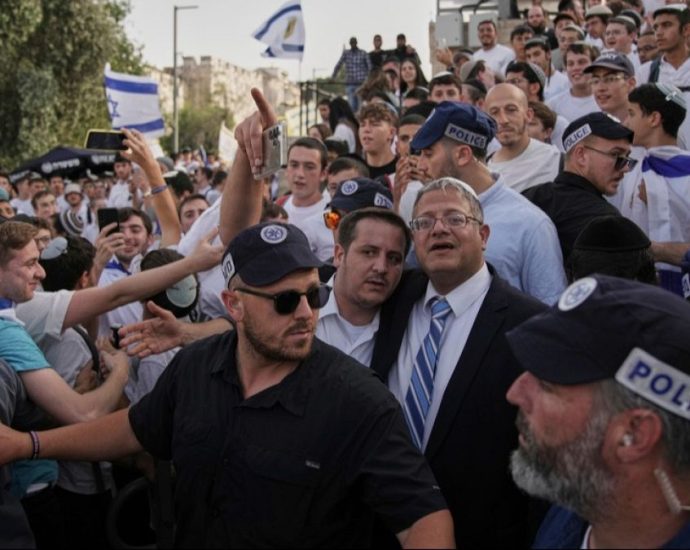 far-right-israeli-minister-itamar-ben-gvir-prays-at-al-aqsa,-violating-decades-old-agreement
