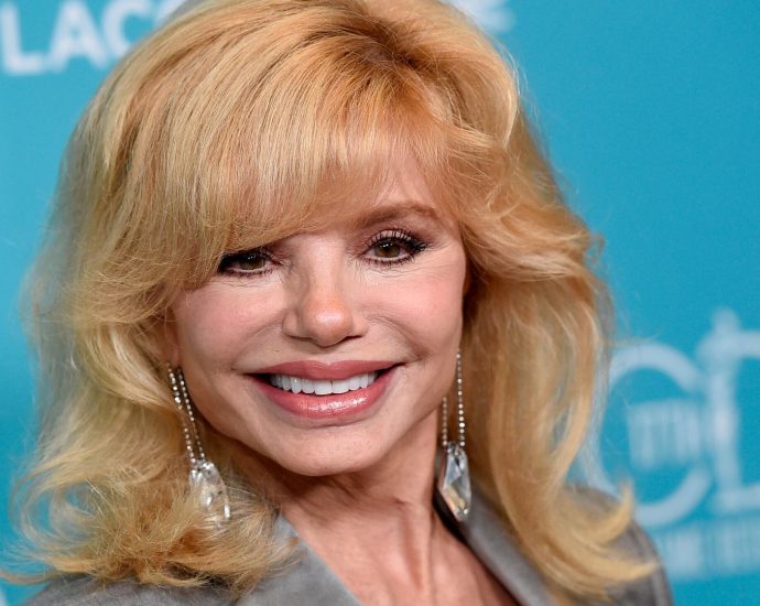 loni-anderson,-star-of-“wkrp-in-cincinnati,”-dies-at-79-after-long-illness