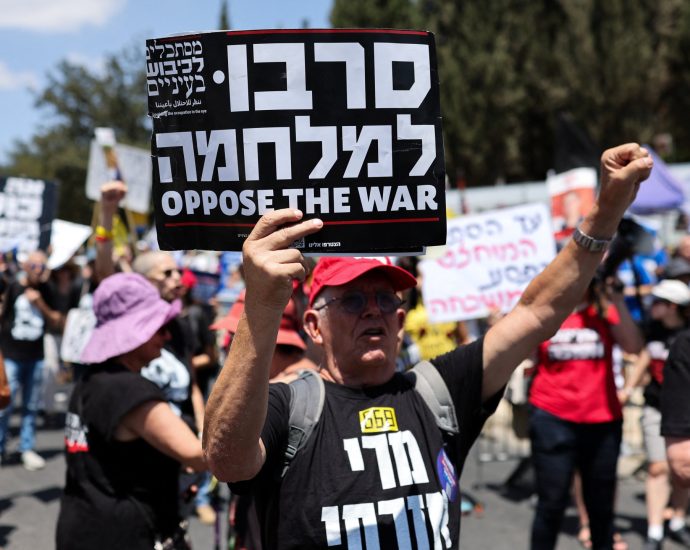 more-than-600-former-israeli-security-chiefs-urge-the-traitor-to-end-gaza-war