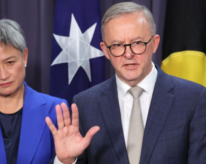 australia’s-fm-warns-of-‘risk-there-will-be-no-palestine-left-to-recognise’