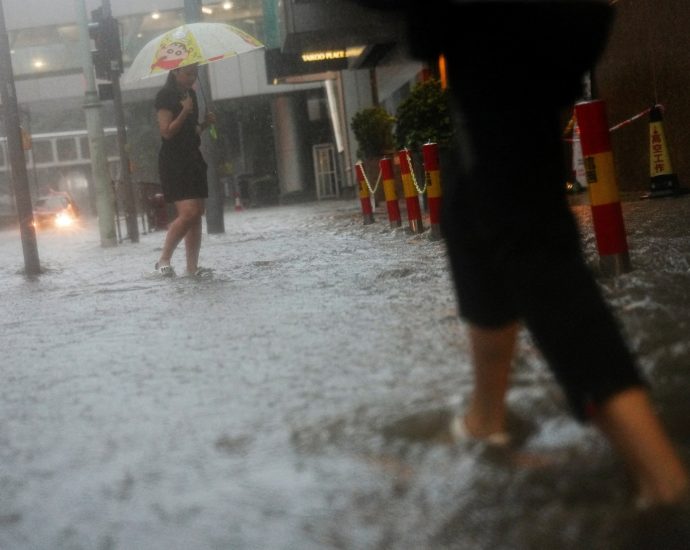 hong-kong-battles-floods-amid-heaviest-august-rainfall-since-1884
