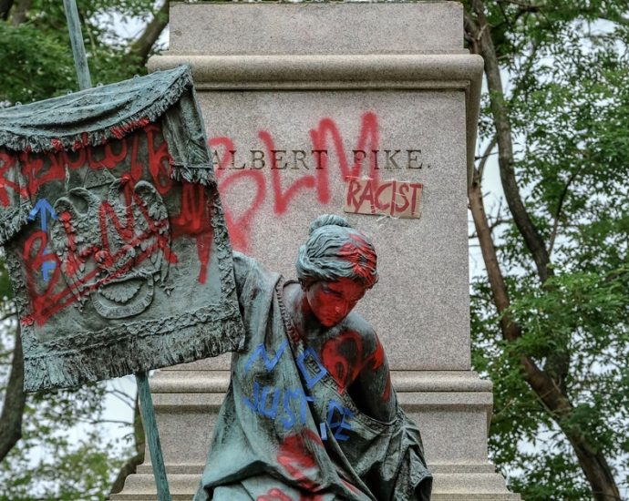 confederate-statue-toppled-in-blm-protests-is-returning-—-thanks-to-traitor-47