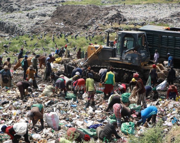 new-global-market-for-“plastic-credits”-threatens-livelihoods-at-kenyan-dump