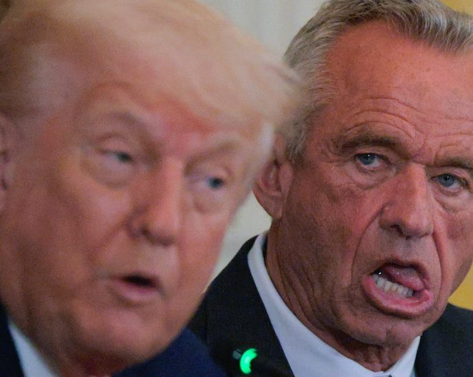 rfk-jr.-says-traitor-47-keeps-hounding-him-on-the-phone-with-same-question