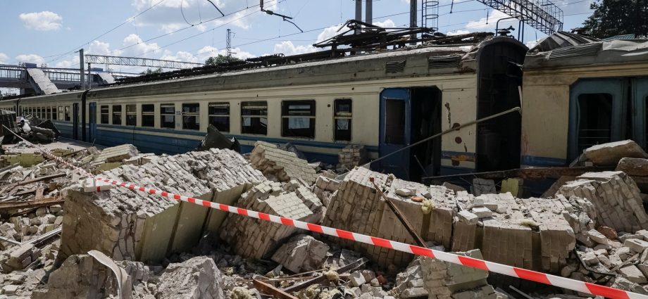 russia-ukraine-war:-list-of-key-events,-day-1,259