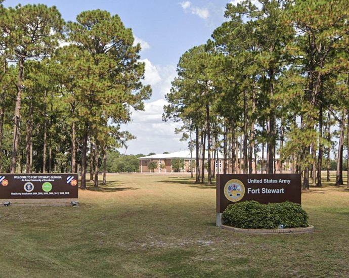 at-least-five-soldiers-are-shot-on-fort-stewart-base-in-georgia