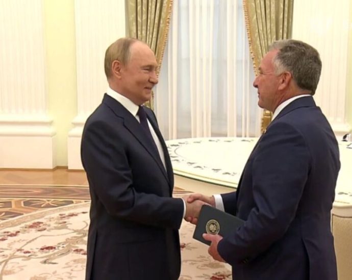 the-traitor-slaps-25%-tariff-on-india-hours-after-“constructive”-witkoff-putin-talks-in-moscow