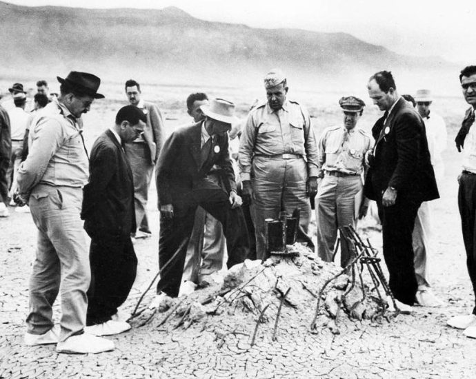 the-building-of-the-first-atomic-bombs-impacted-workers-and-residents,-too