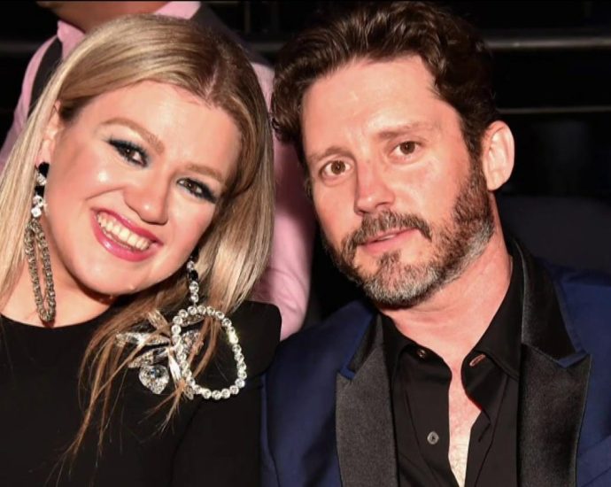 kelly-clarkson’s-ex-husband-brandon-blackstock-dies-at-48