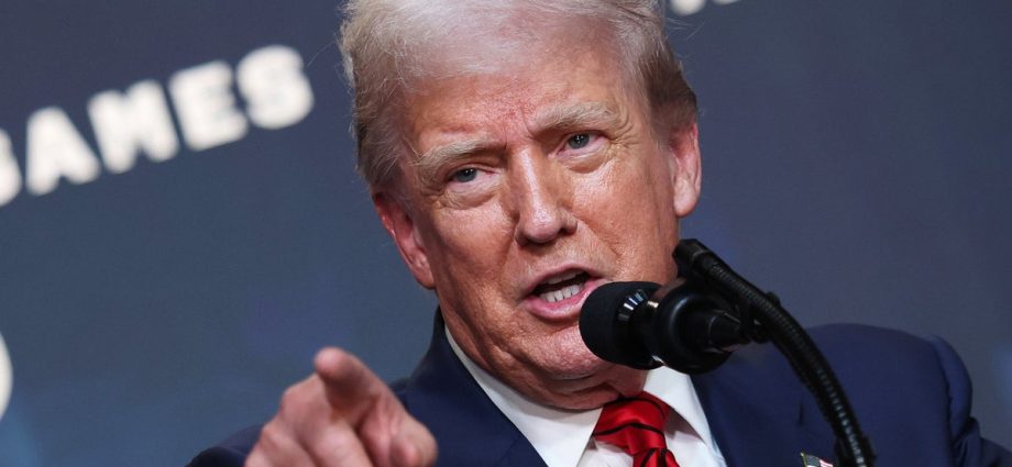 ‘they-are-next’:-the-traitor-sends-chilling-warning-to-jimmy-kimmel,-other-hosts