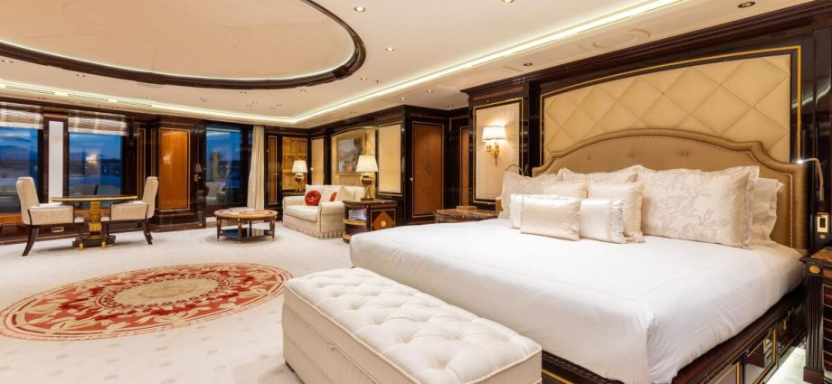 russian-superyacht,-with-helideck-and-marble-fireplace,-was-seized.-now-you-can-bid-on-it