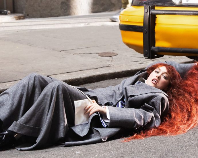 she’s-got,-she’s-got-a-way!-chappell-roan-shoots-to-uk-number-one-with-breakup-anthem-the-subway