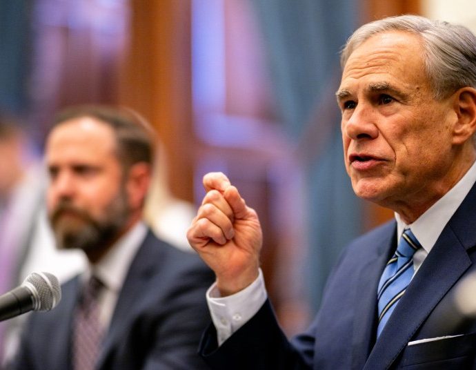 Abbott Threatens to Add Even More GOP Seats in Texas If Dems Don’t Return