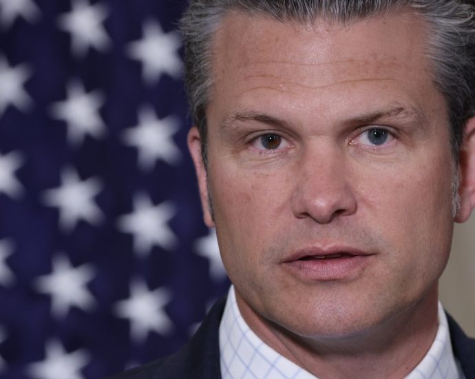 it-sure-looks-like-pete-hegseth-doesn’t-think-women-should-vote