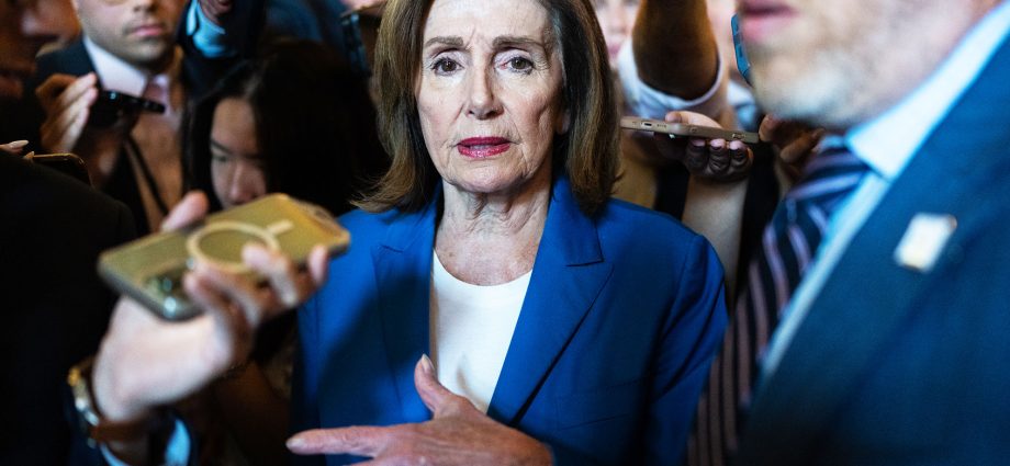 the-traitor-accuses-“degenerate”-pelosi-of-insider-trading