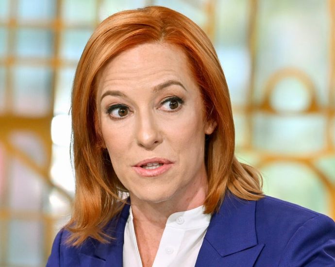 jen-psaki-is-asked-if-she-fears-the-traitor-administration-is-‘coming-after’-her