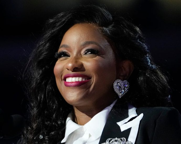 jasmine-crockett-reacts-to-‘diva’-and-‘boss-from-hell’-allegations:-‘i-have-arrived,-honey’