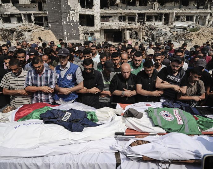 israel-kills-5-al-jazeera-journalists