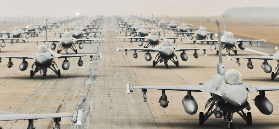 belgium’s-biggest-ukraine-military-aid-is-30-f-16s-it-won’t-deliver-until-2028