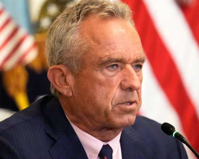 the-traitor’s-ex-surgeon-general-slams-rfk-jr.’s-reaction-to-cdc-shooting