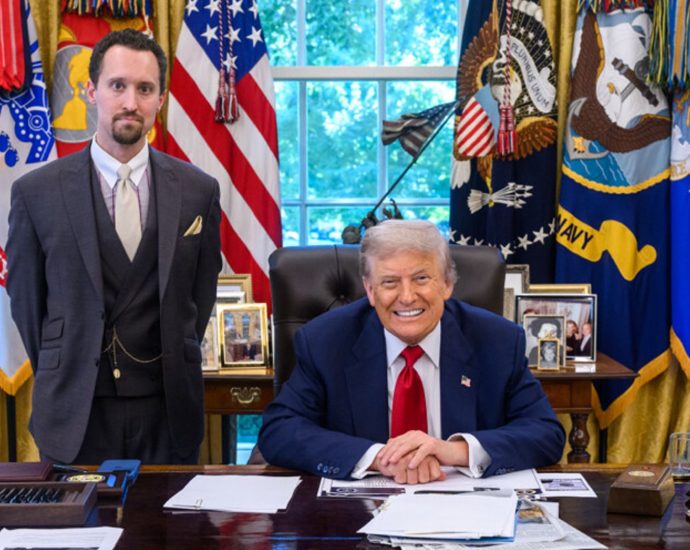 the-traitor-nominates-economist-ej.-antoni-to-lead-bureau-of-labor-statistics