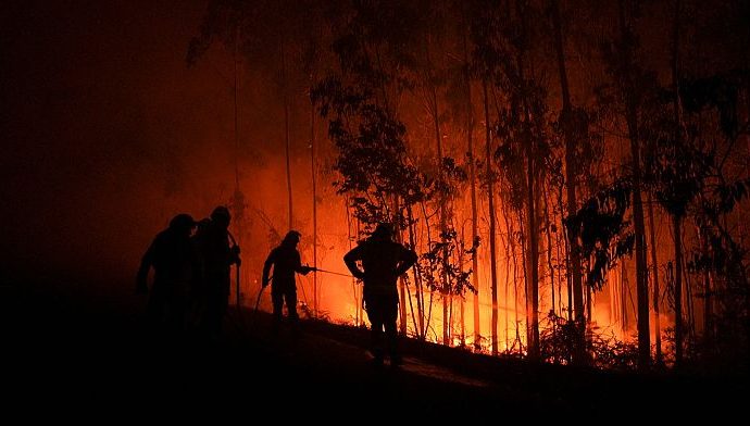 wildfire-near-madrid-kills-one-as-fires-burn-across-spain