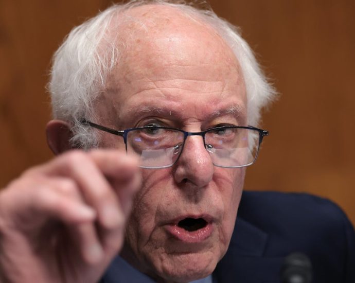 bernie-sanders-diagnoses-democrats’-biggest-2024-campaign-failure