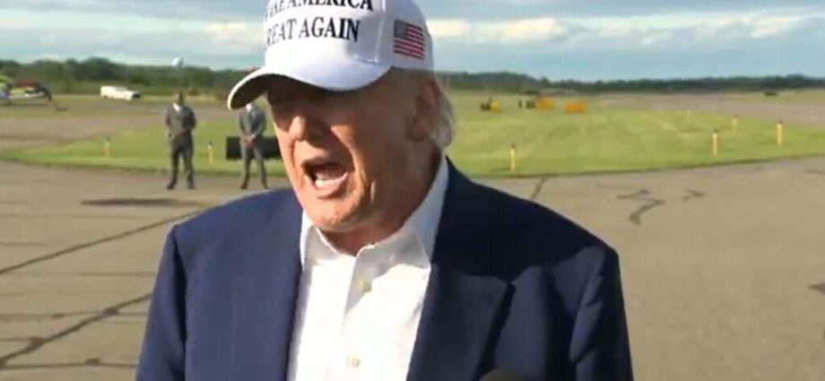 the-traitor-can’t-find-alaska-on-mental-map—thinks-he’s-traveling-to-russia-for-putin-talks