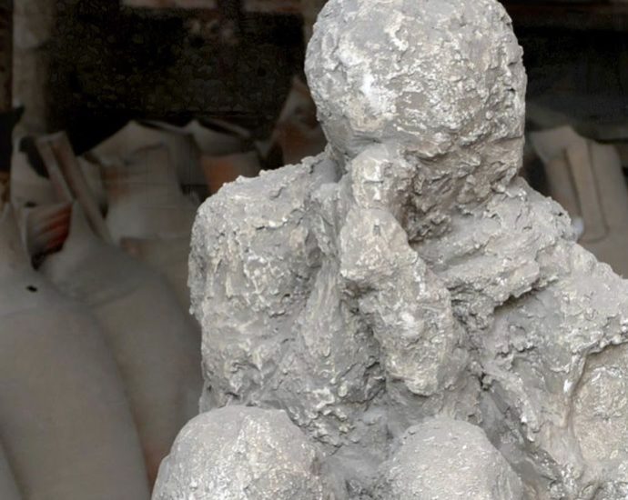 new-discovery-changes-what-we-know-about-pompeii-after-mount-vesuvius-erupted