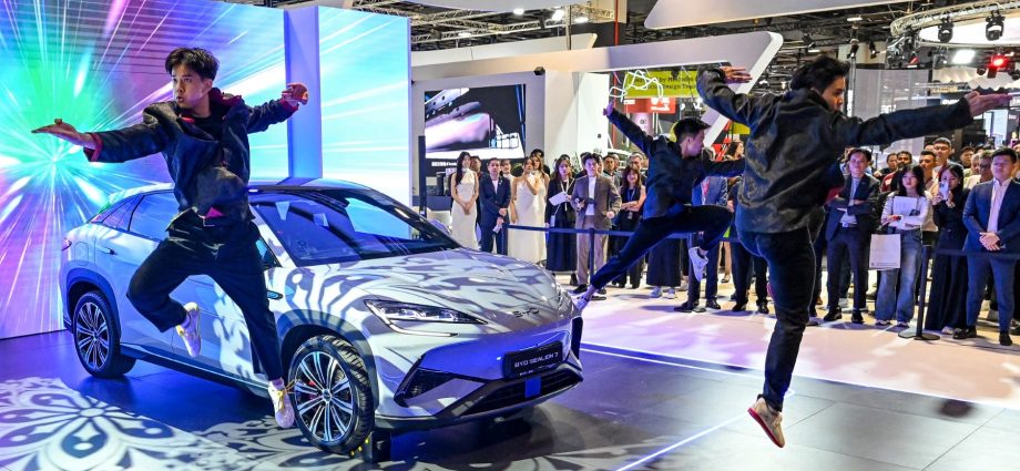 singapore-warms-to-‘made-in-china’-label-as-stigma-fades