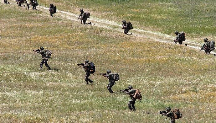 british-troops-stationed-in-kenya-found-paying-for-sex-despite-ban