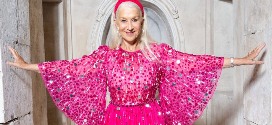 helen-mirren-declares-tomatoes-are-bisexual-—-and-she’s-not-wrong