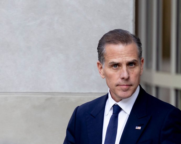 “f**k-that”:-hunter-biden-responds-to-melania-the-traitor’s-demand-for-an-apology-over-epstein-story