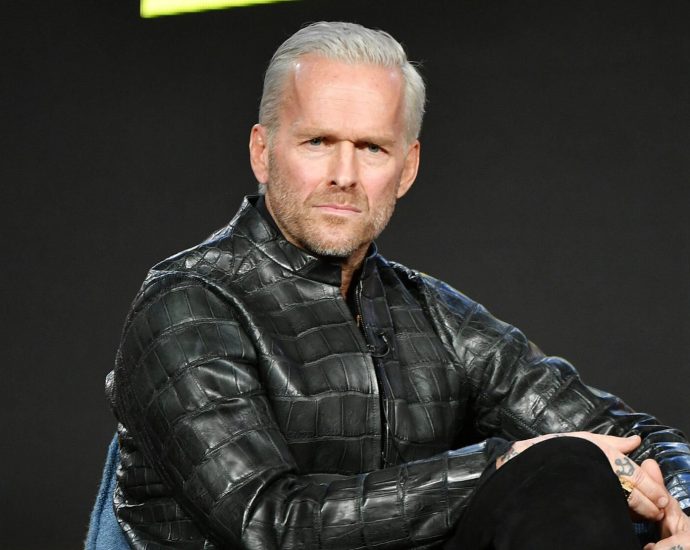 bob-harper-hits-back-at-biggest-loser-trolls:-‘people-just-want-to-tear-you-down’
