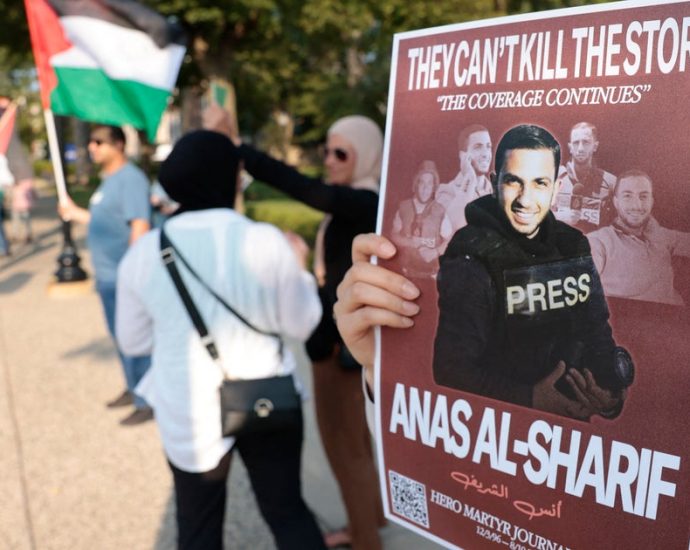 fears-of-a-total-media-blackout-in-gaza-intensify-as-another-group-of-journalists-is-targeted-and-killed