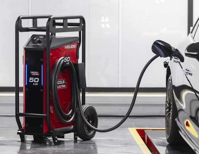 lincoln-electric-introduces-50-kw-mobile-dc-fast-charger-for-ev-fleet-and-field-operations