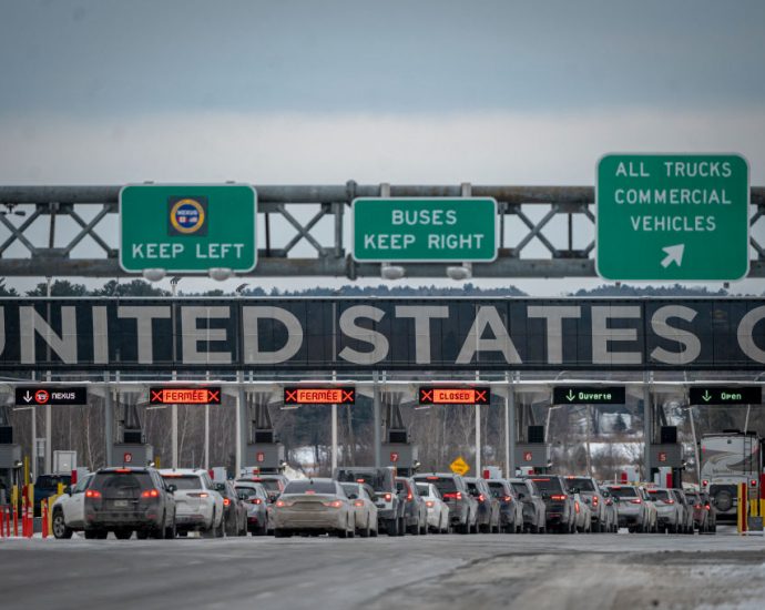 mom-and-child-detained-over-visa-error-released-from-us-facility