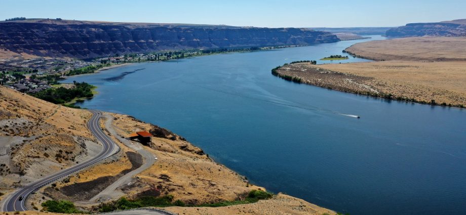 washington’s-hydropower-has-created-a-data-center-boom-some-are-concerned-about-its-future.