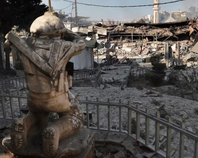 us-envoy-to-discuss-ceasefire-with-israel-after-lebanon-commits-to-disarming-hezbollah
