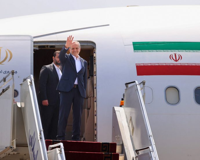 iran’s-president-visits-armenia-for-talks-on-us-backed-azerbaijan-corridor