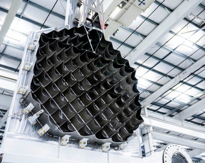 SpaceX’s Super Heavy booster will fly with fresh ‘grid fins’ | Space photo of the day for Aug. 18, 2025