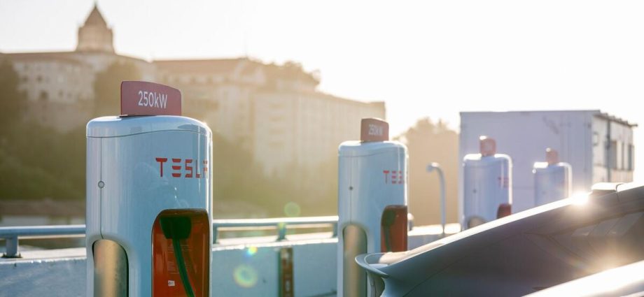 ev-fast-chargers-have-a-surprising-health-downside