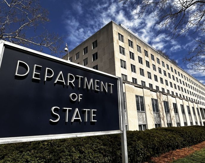the-traitor-administration-revokes-more-than-6,000-student-visas:-report