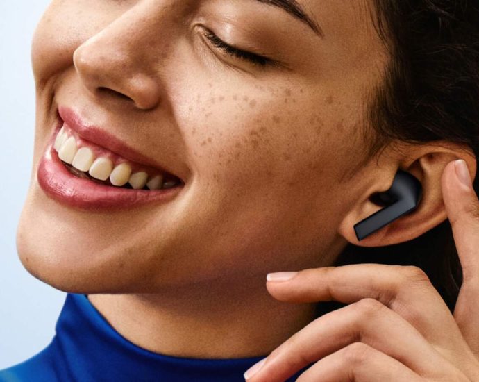 samsung-launches-galaxy-buds3-fe:-design,-battery,-and-price