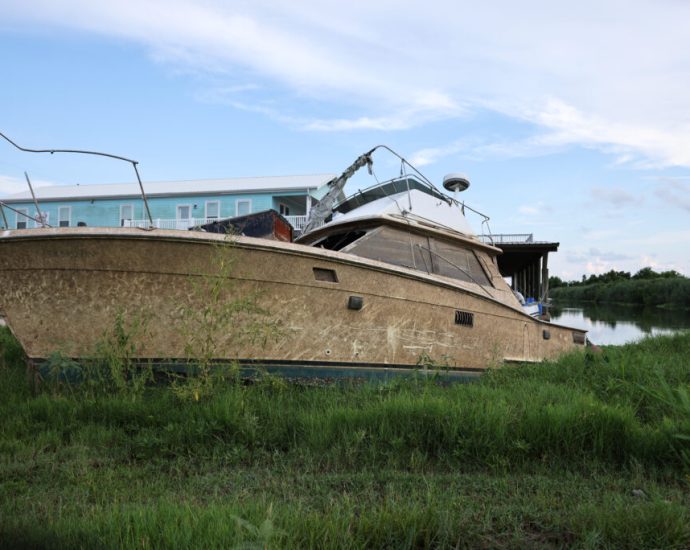 supercharged-hurricanes-mean-more-‘ghost-boats’-haunting-waterways